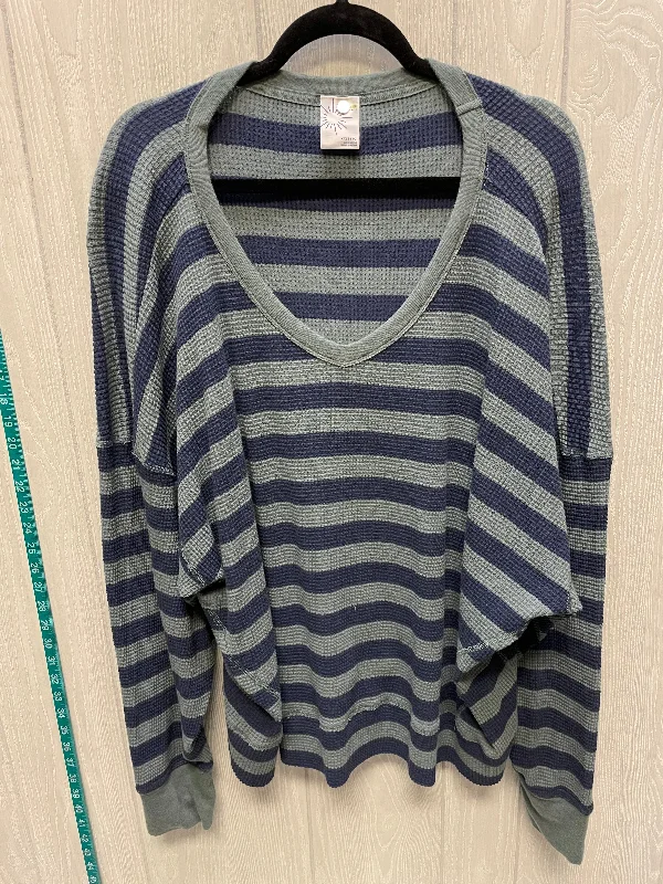 Top Long Sleeve By Aerie In Striped Pattern, Size: 1x