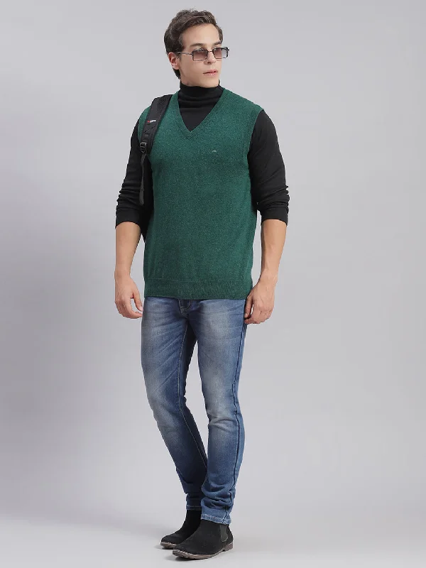 Men Green Solid V Neck Sleeveless Sweaters/Pullovers