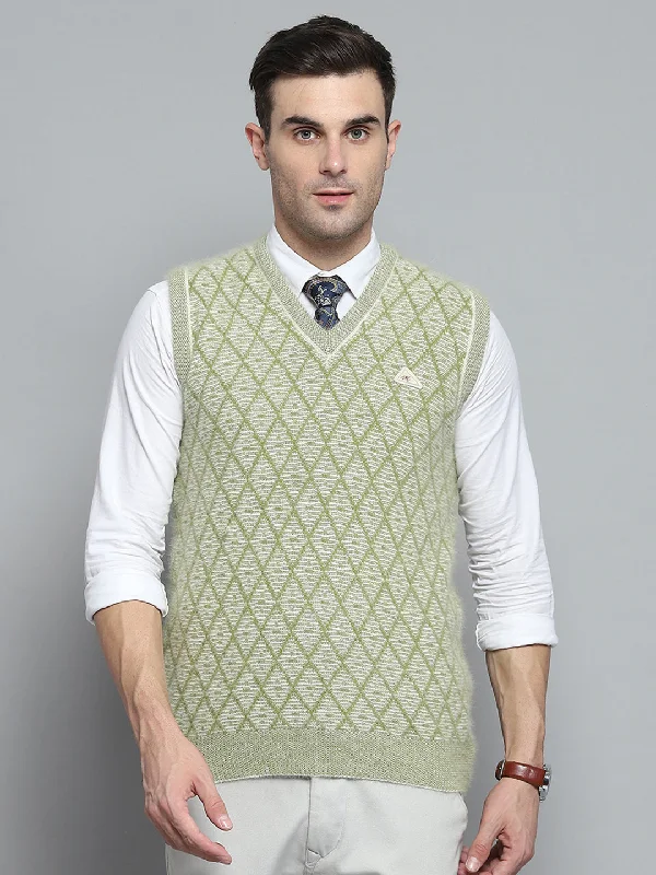 Men Green Self Design V Neck Sleeveless Sweater